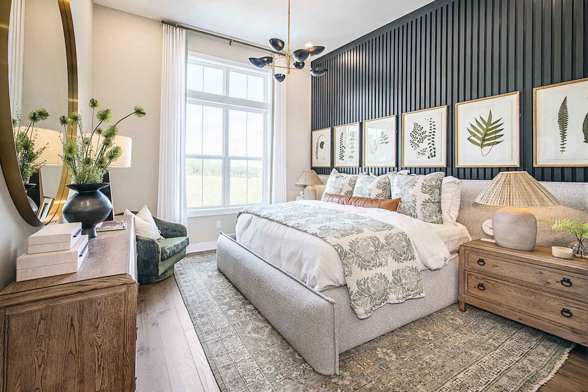 secondary bedroom with floral features