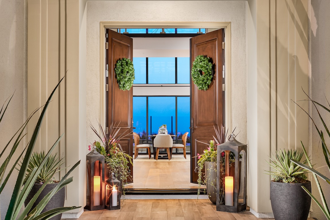 entryway of home with holiday decor