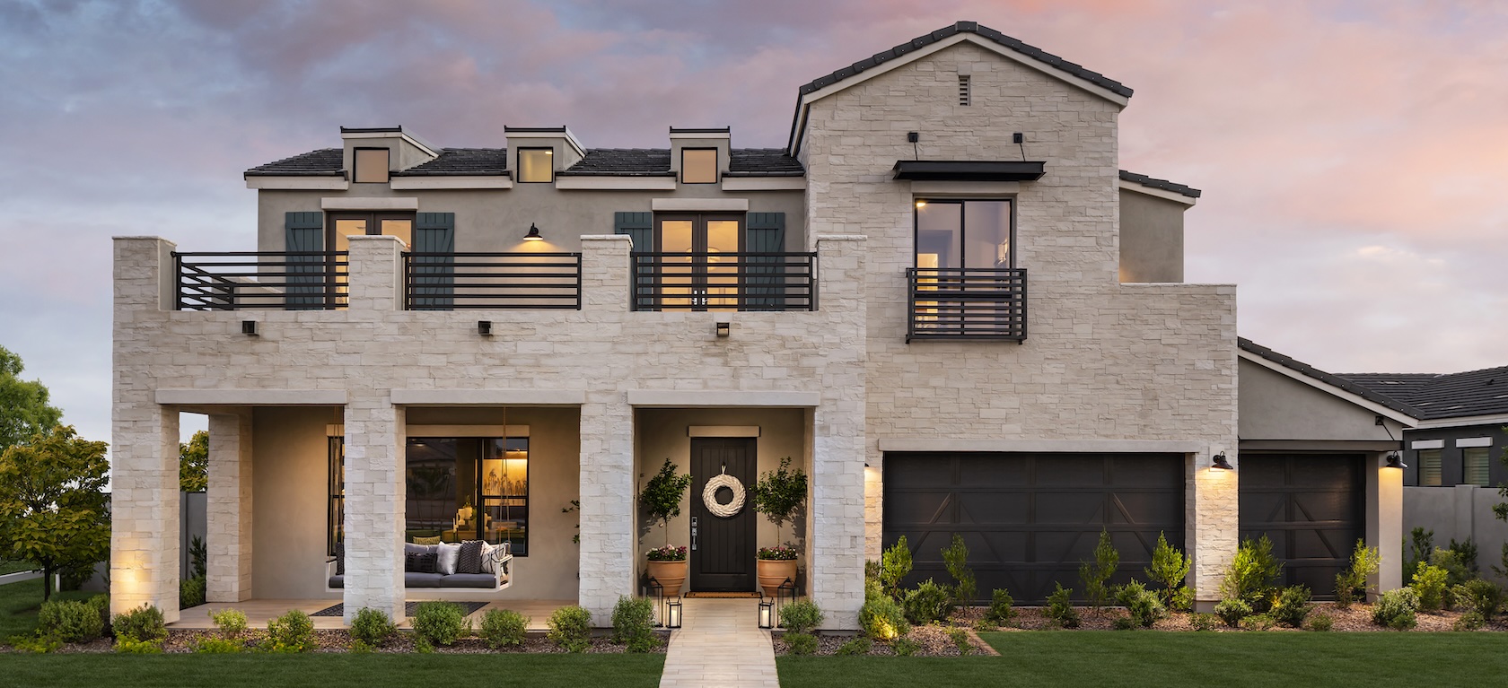 11 Ideas for Enjoying the Holidays at Home featured image