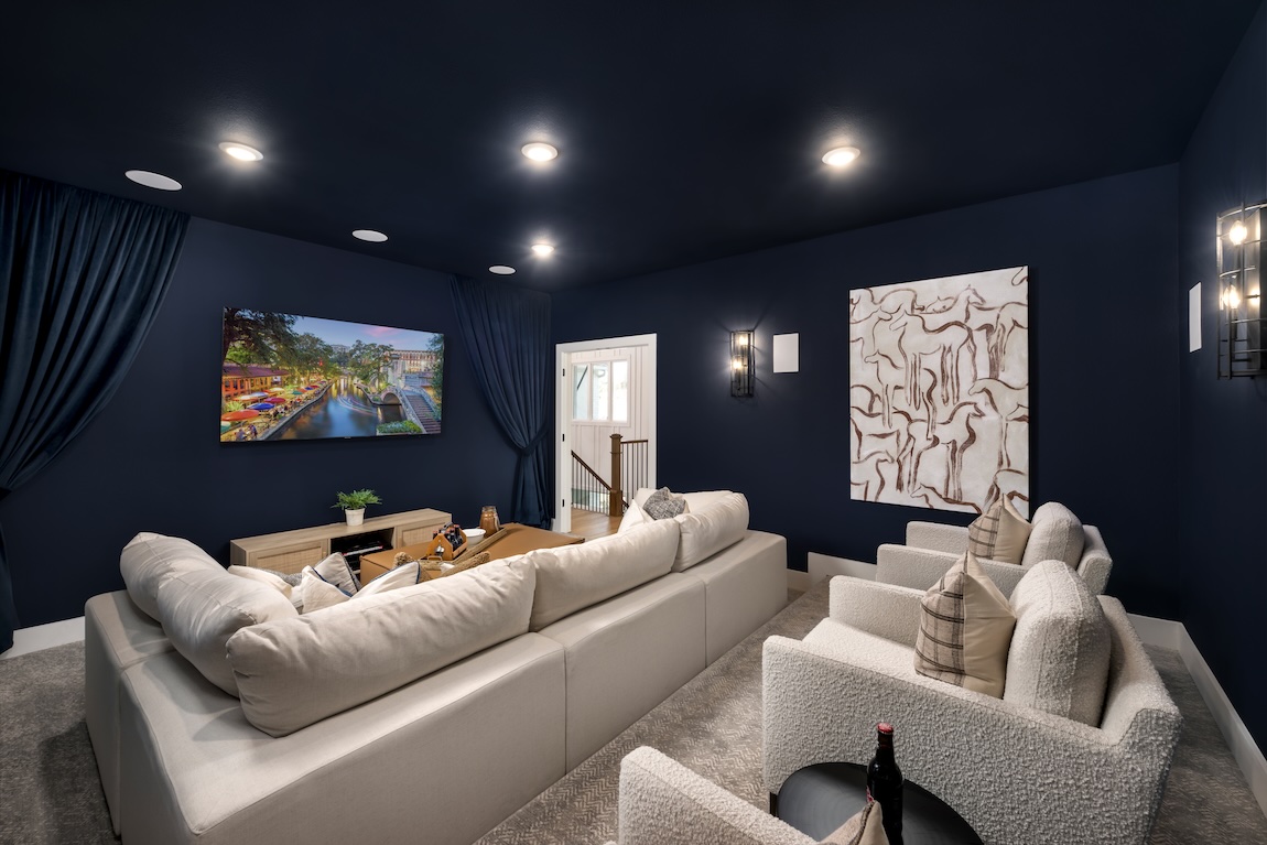 Home theater with plenty of seating, perfect for a Father’s Day movie night