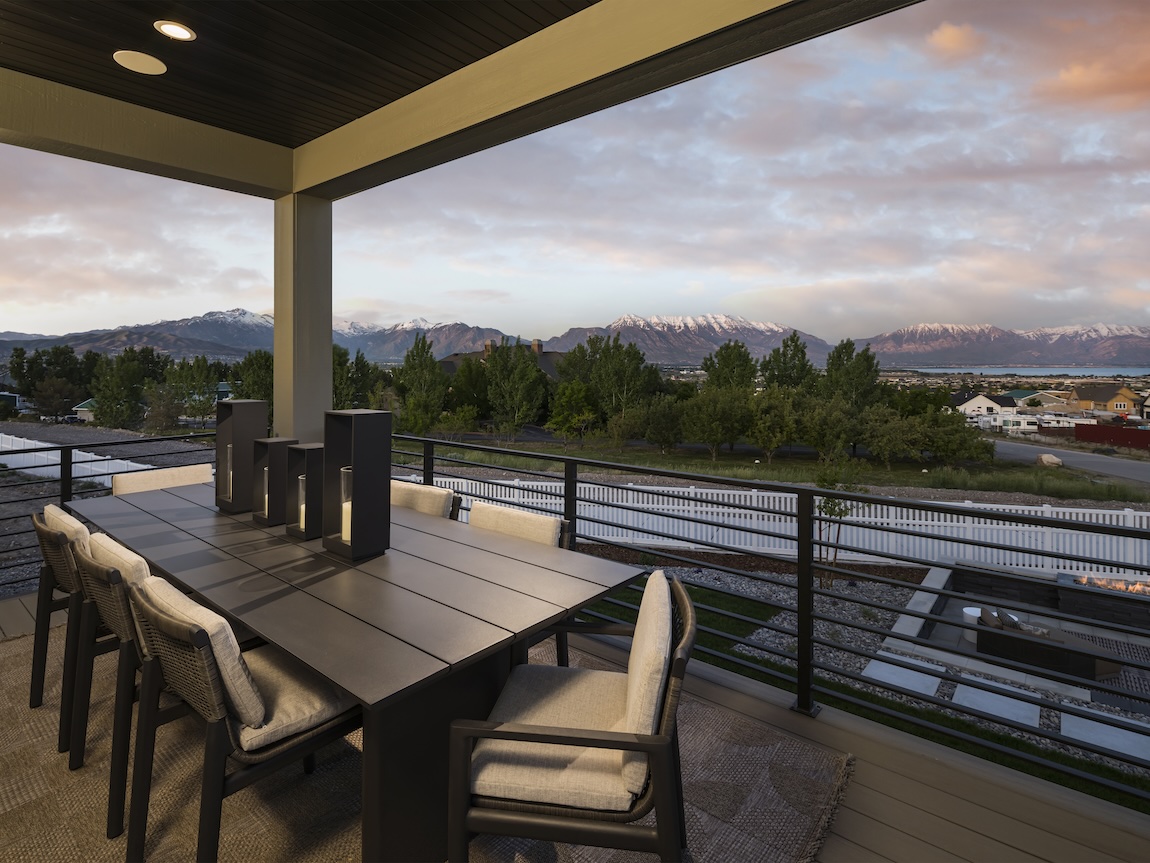 Outdoor dining space with tremendous mountain view